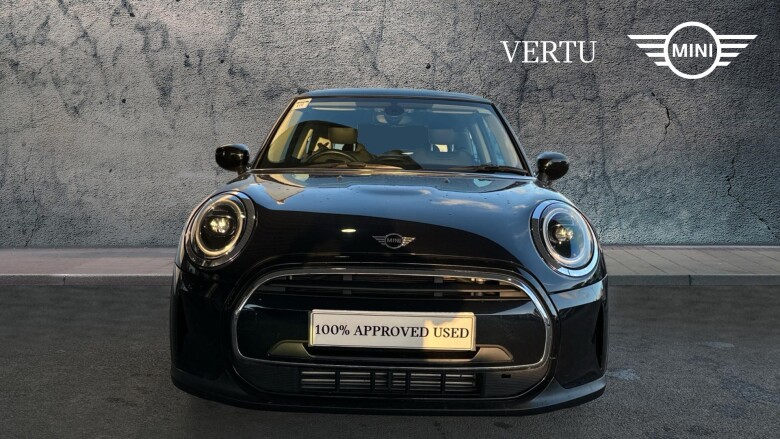 MINI Hatchback 1.5 Cooper Classic 3dr Auto [Comfort/Nav Pack] Petrol Hatchback